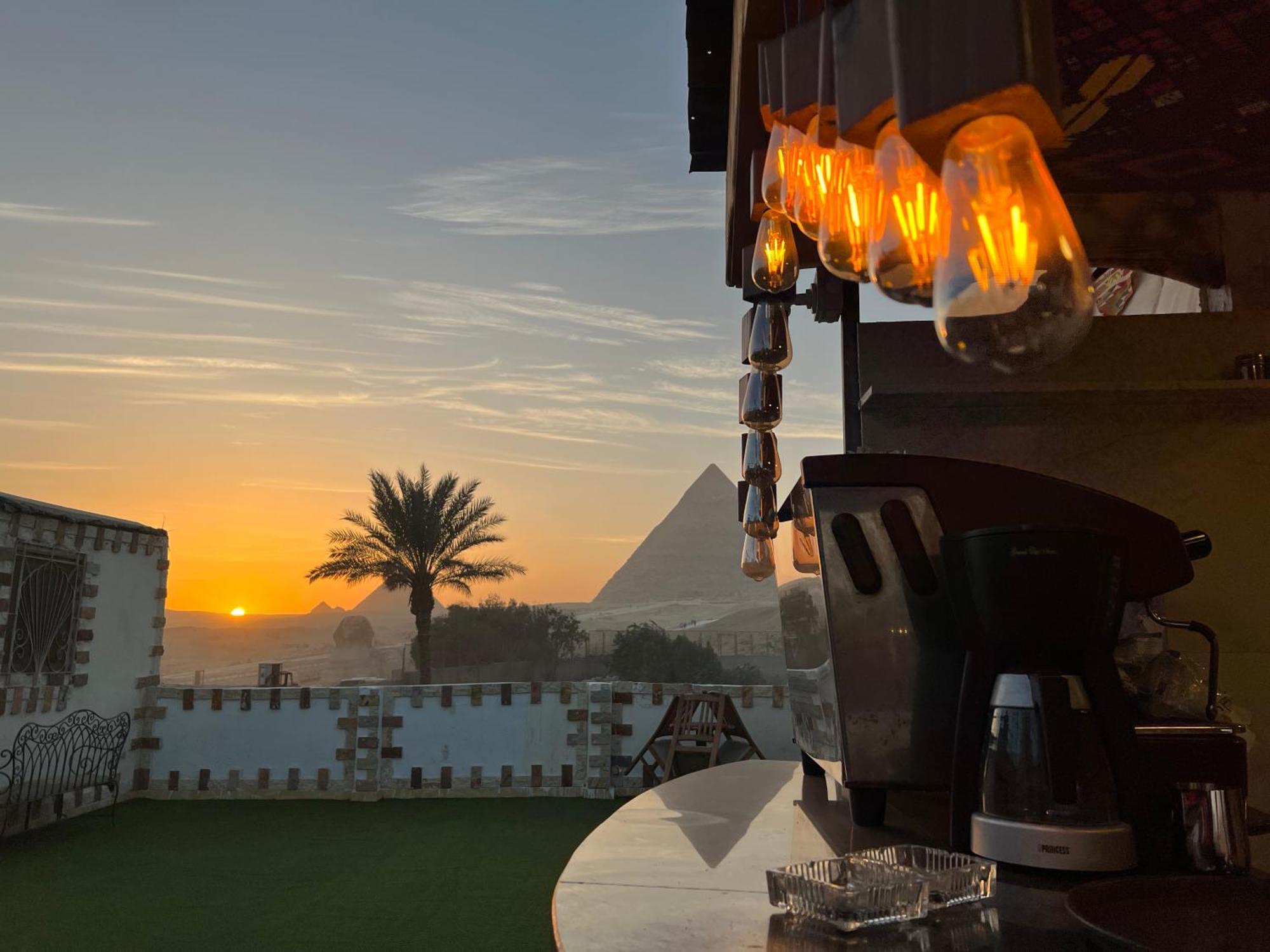 Golden Scarab Pyramids Hotel Kafret el-Gabal 外观 照片