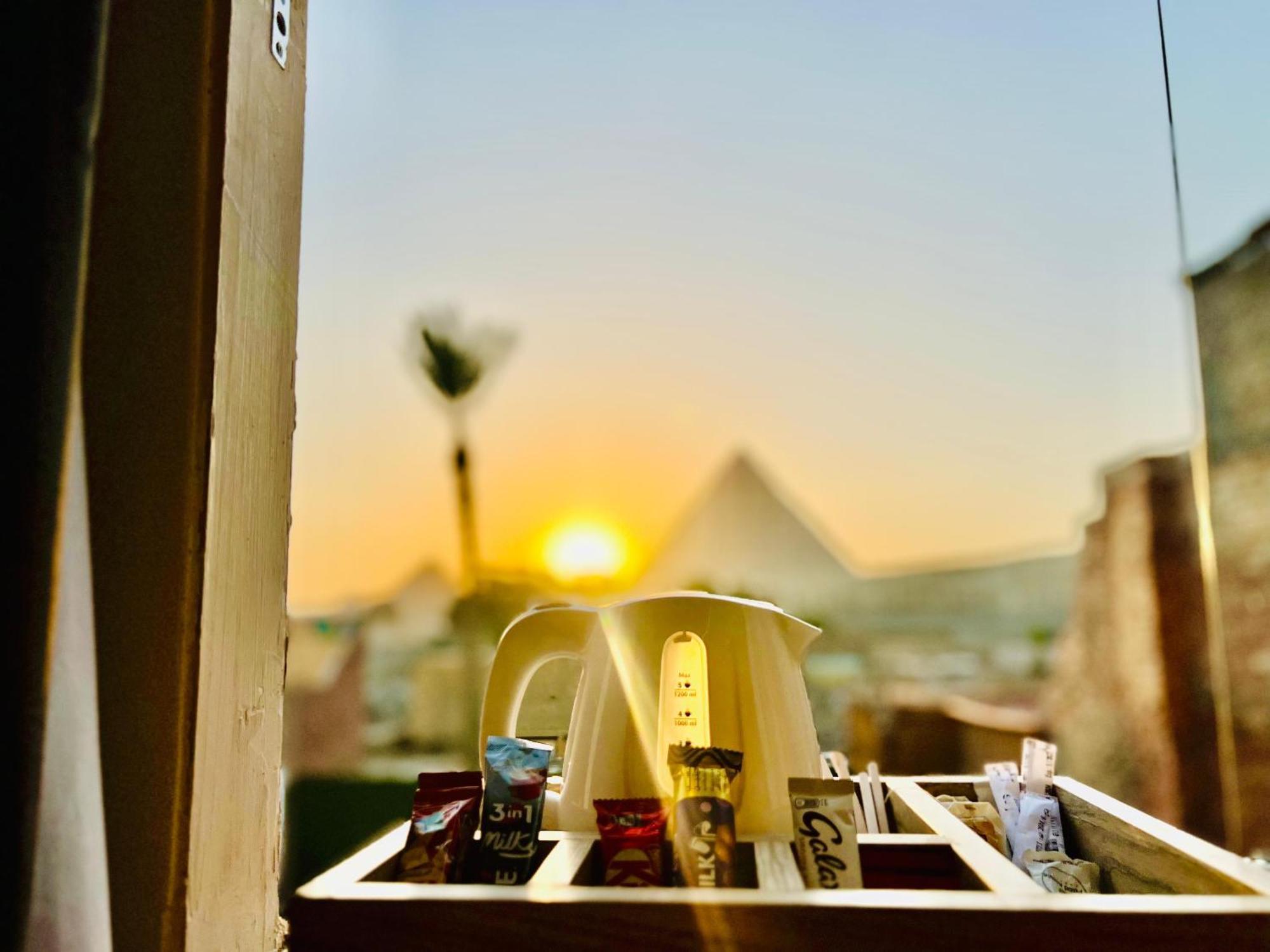 Golden Scarab Pyramids Hotel Kafret el-Gabal 外观 照片